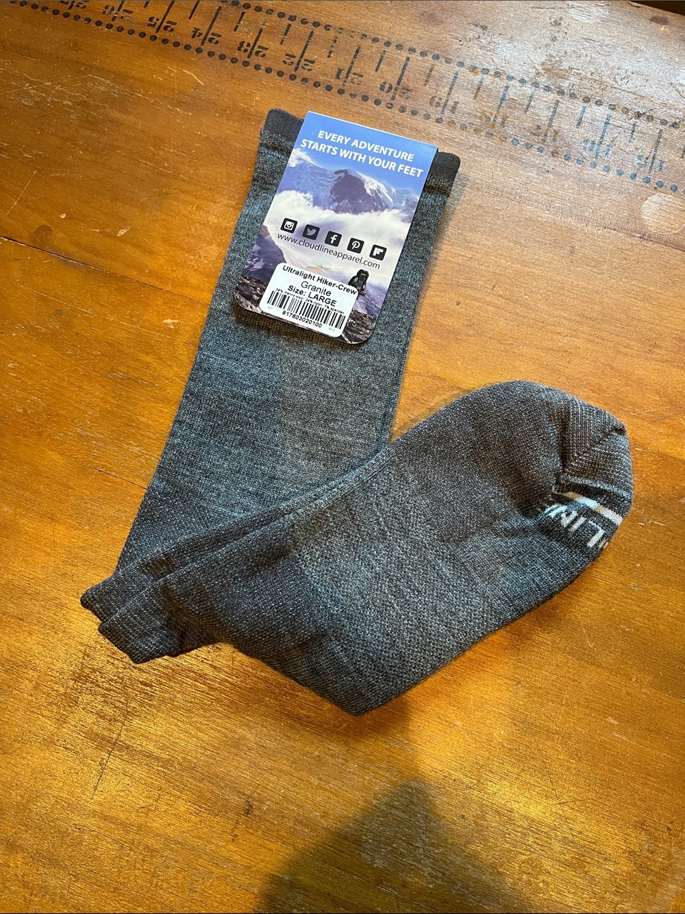New! CLOUD LINE L Granite Grey Ultralight Merino Wool Hikers Socks